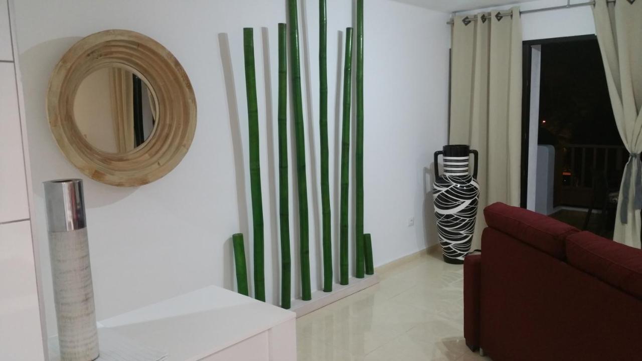 Appartement Bambù à Arona  Extérieur photo