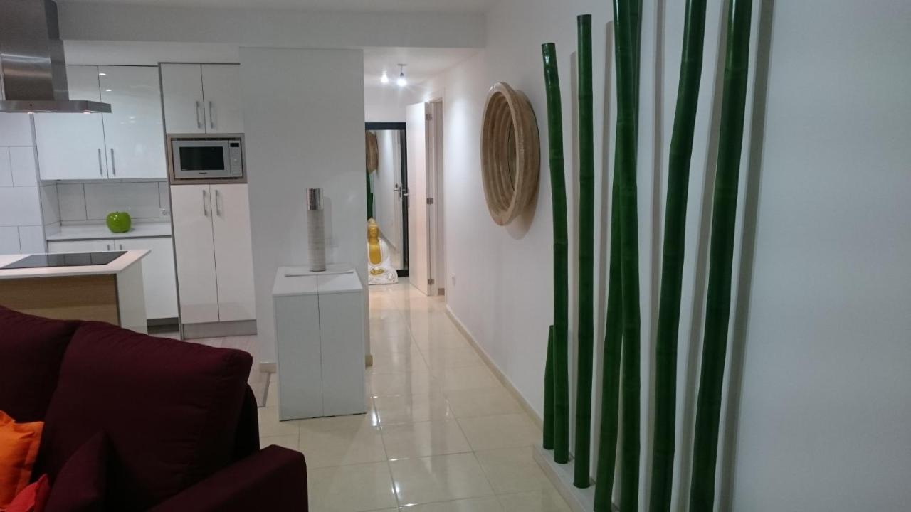 Appartement Bambù à Arona  Extérieur photo